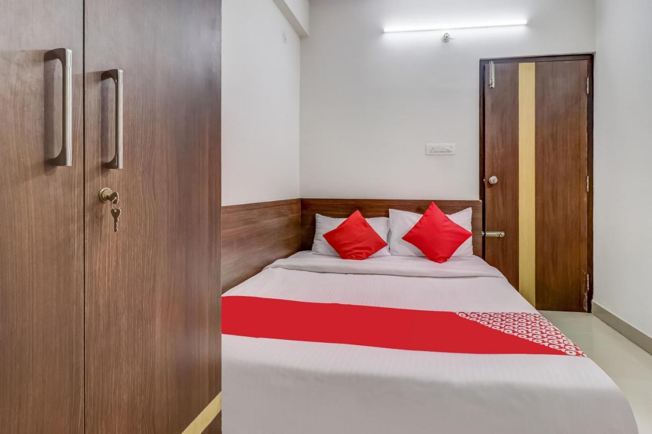 Oyo 81895 Nr Homes Бангалор Екстериор снимка
